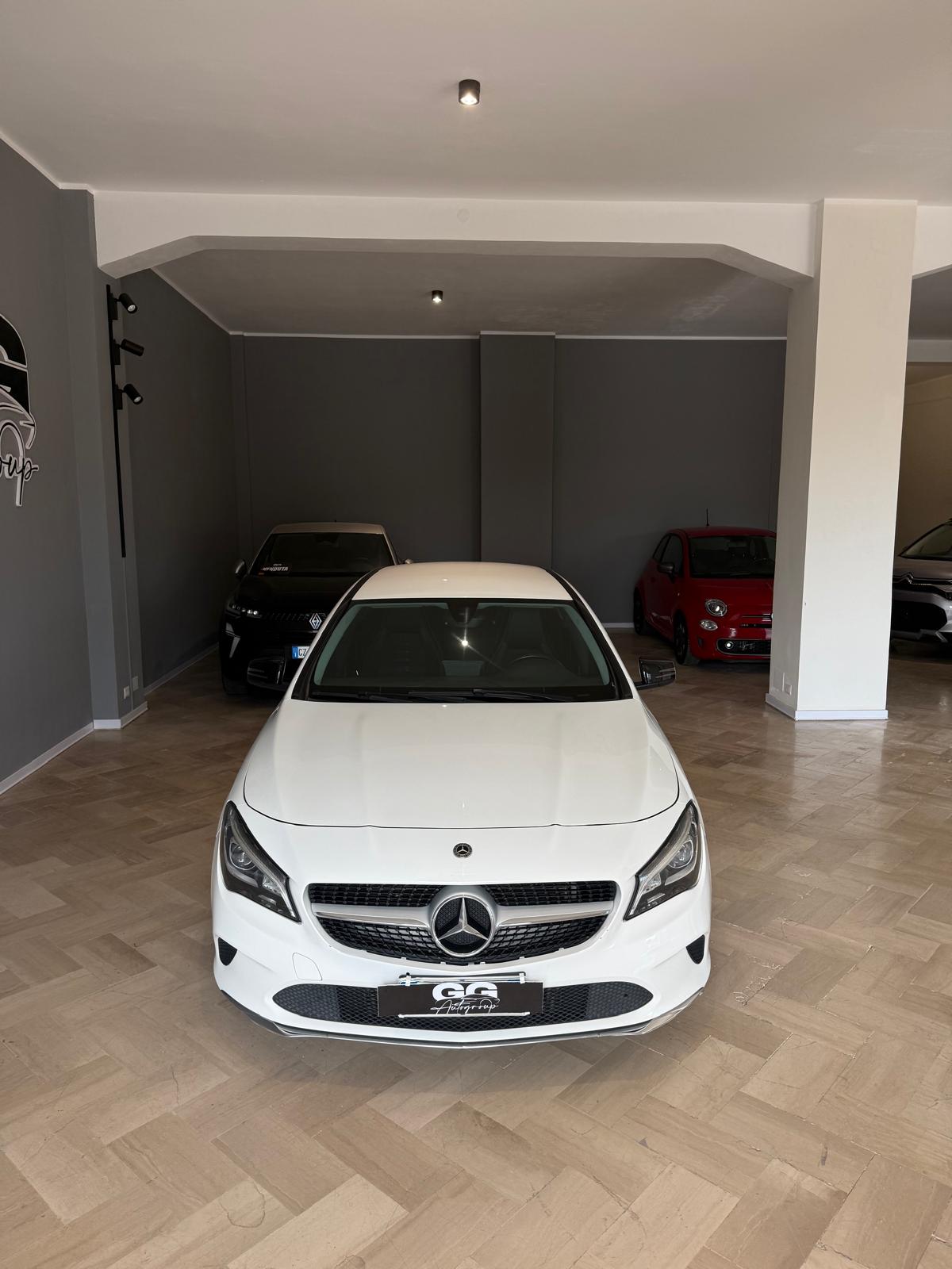 Mercedes-Benz CLA 200D Shooting Brake - immagine 2