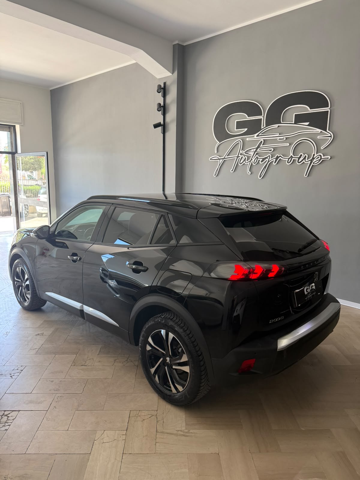 Peugeot 2008 1.5 bluehdi 130CV Allure - immagine 11